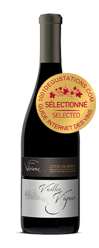 Domaine de la Valériane. Côtes du Rhône Rouge vieilles vignes. La robe est brillante, d’un beau rouge cerise, les arômes de fruits mûrs et de griottes se mêlent à des saveurs d’épices. L’attaque est ronde avec des tanins très présents, fins et charnus, on retrouve en bouche des notes d’épices avec une belle persistance aromatique.